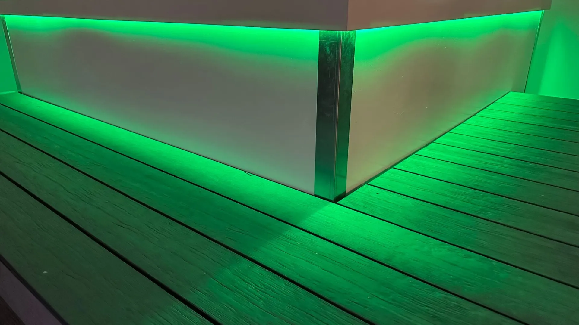 wanna z podświetleniem